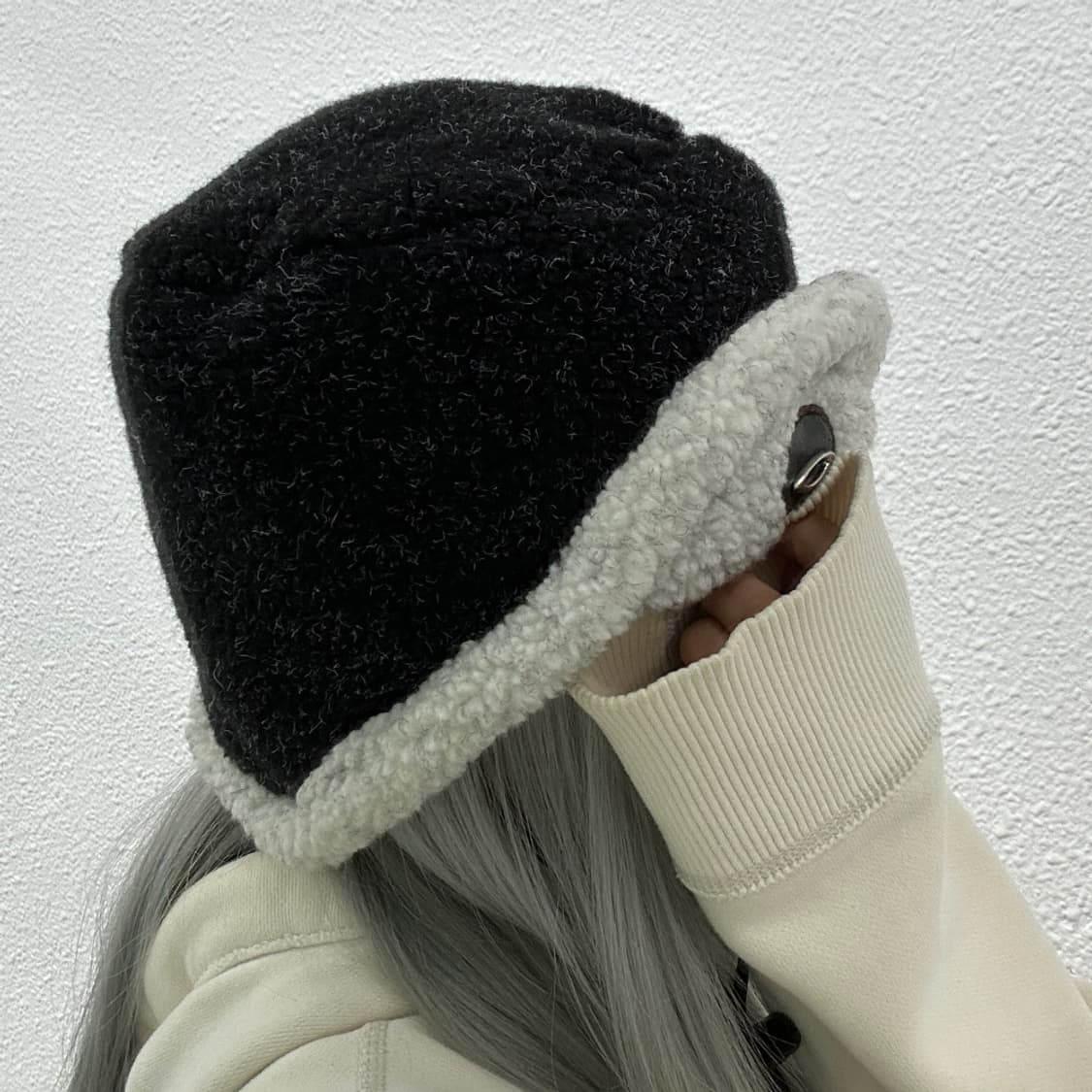 오클리 뽀글이 블랙 버킷햇 상품이미지2