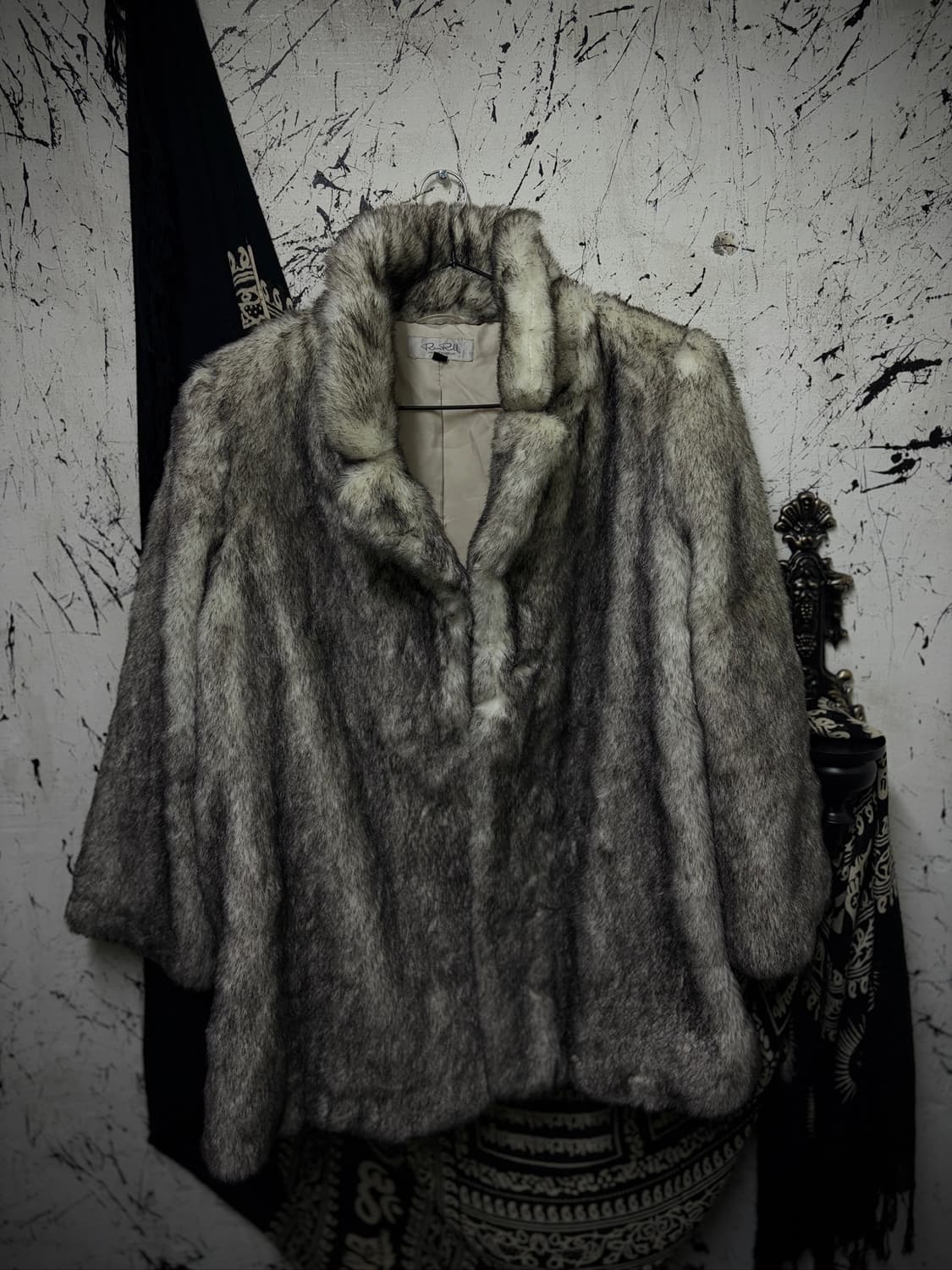 Grey fur jacket 상품이미지1