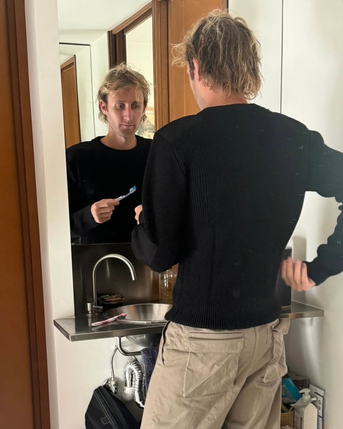 [L]기마구아스 Larry 패치 니트/블랙 상품이미지6