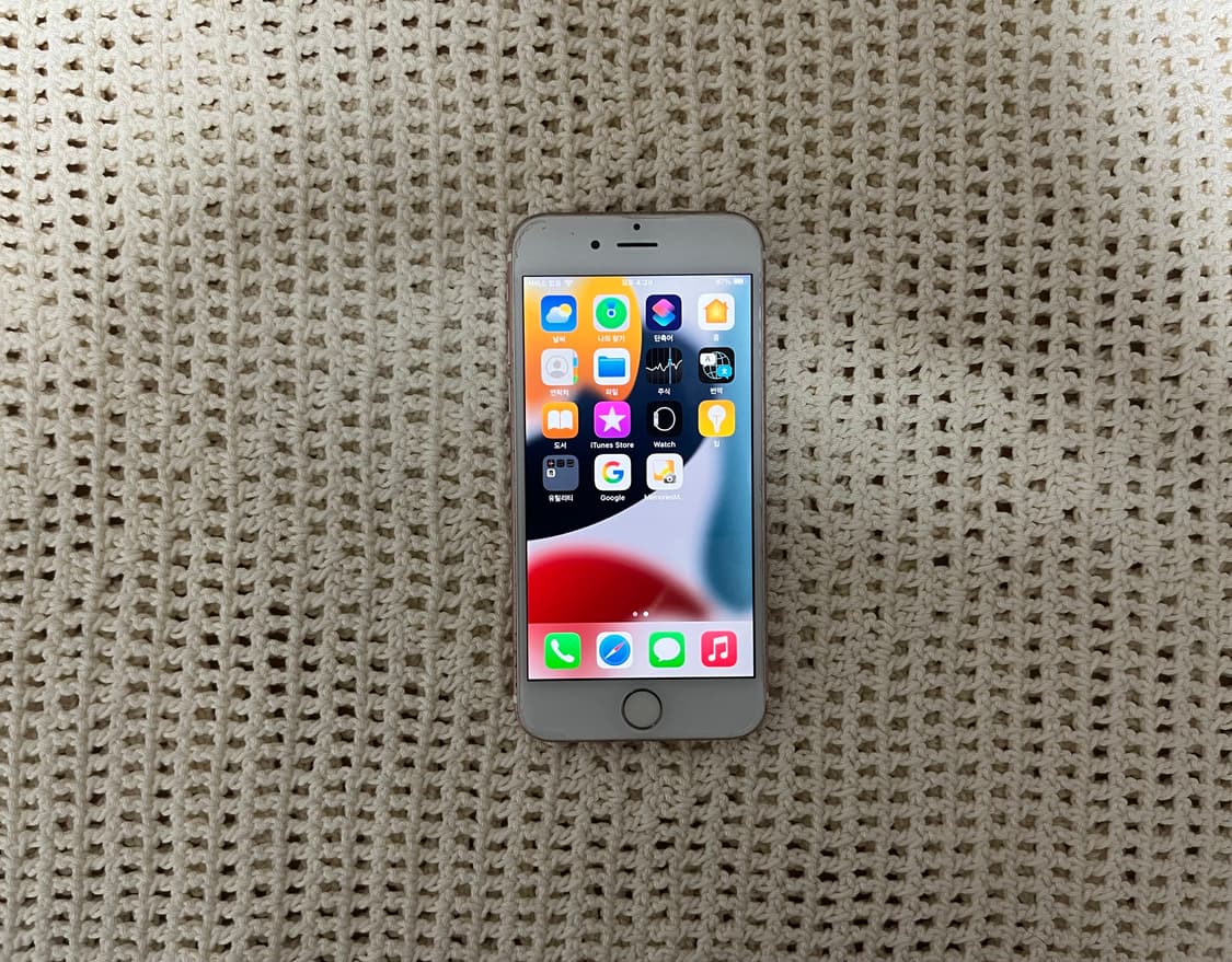 로즈 골드 아이폰6s 32gb 터치아이디 x 배터리 100프로 성능 상품이미지1