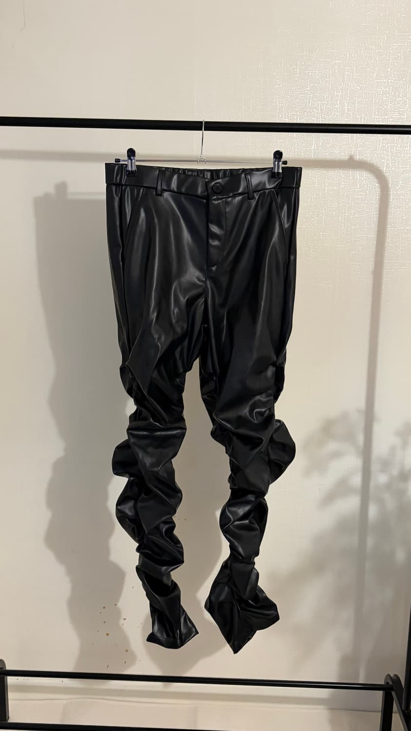 Avant Garde Faux Leather Twist pants 상품이미지2