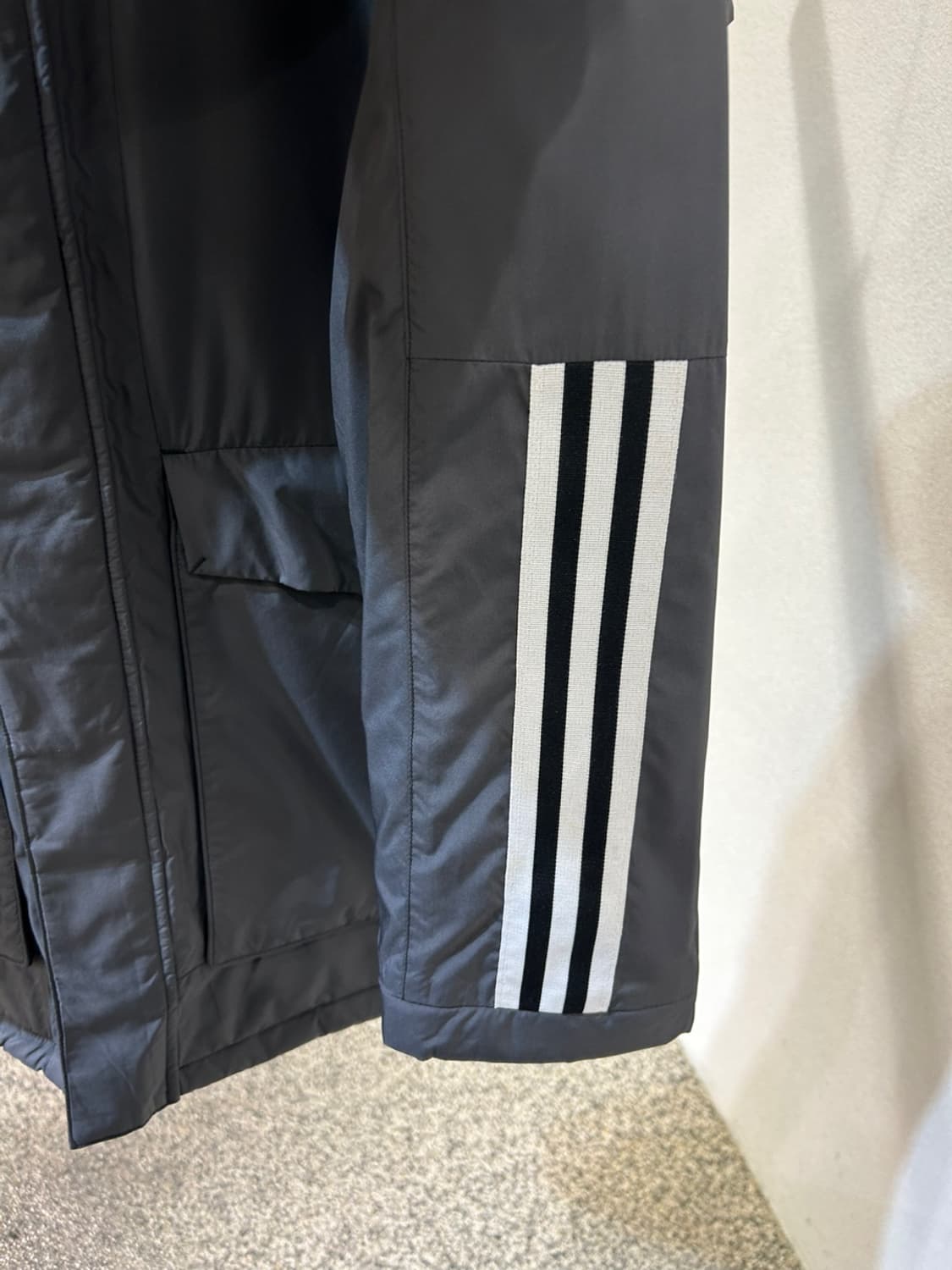 아디다스 후드 패딩자켓 상품이미지4