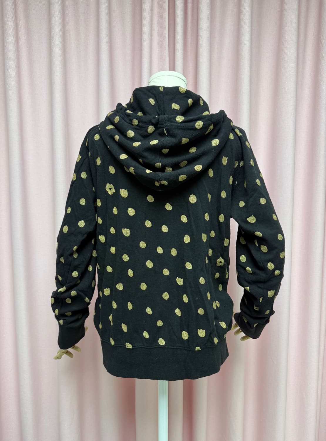 츠모리 치사토 골드 캣 도트 후드 집업 상품이미지3