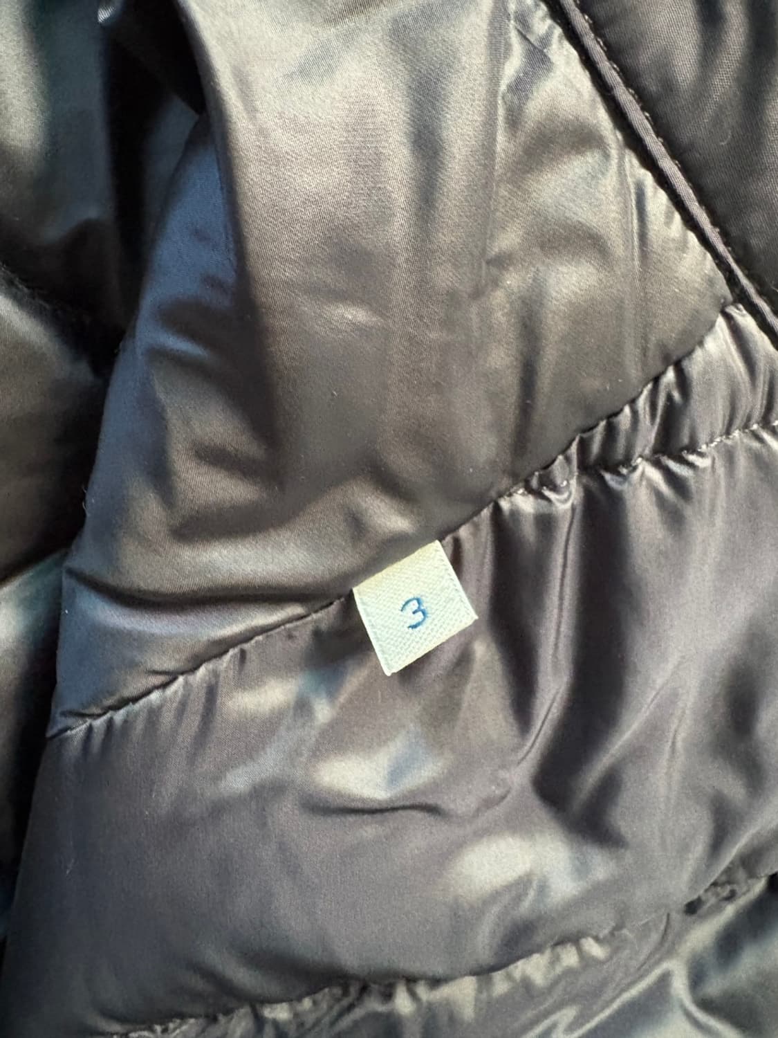 몽클레어 피롤 경량패딩 상품이미지4