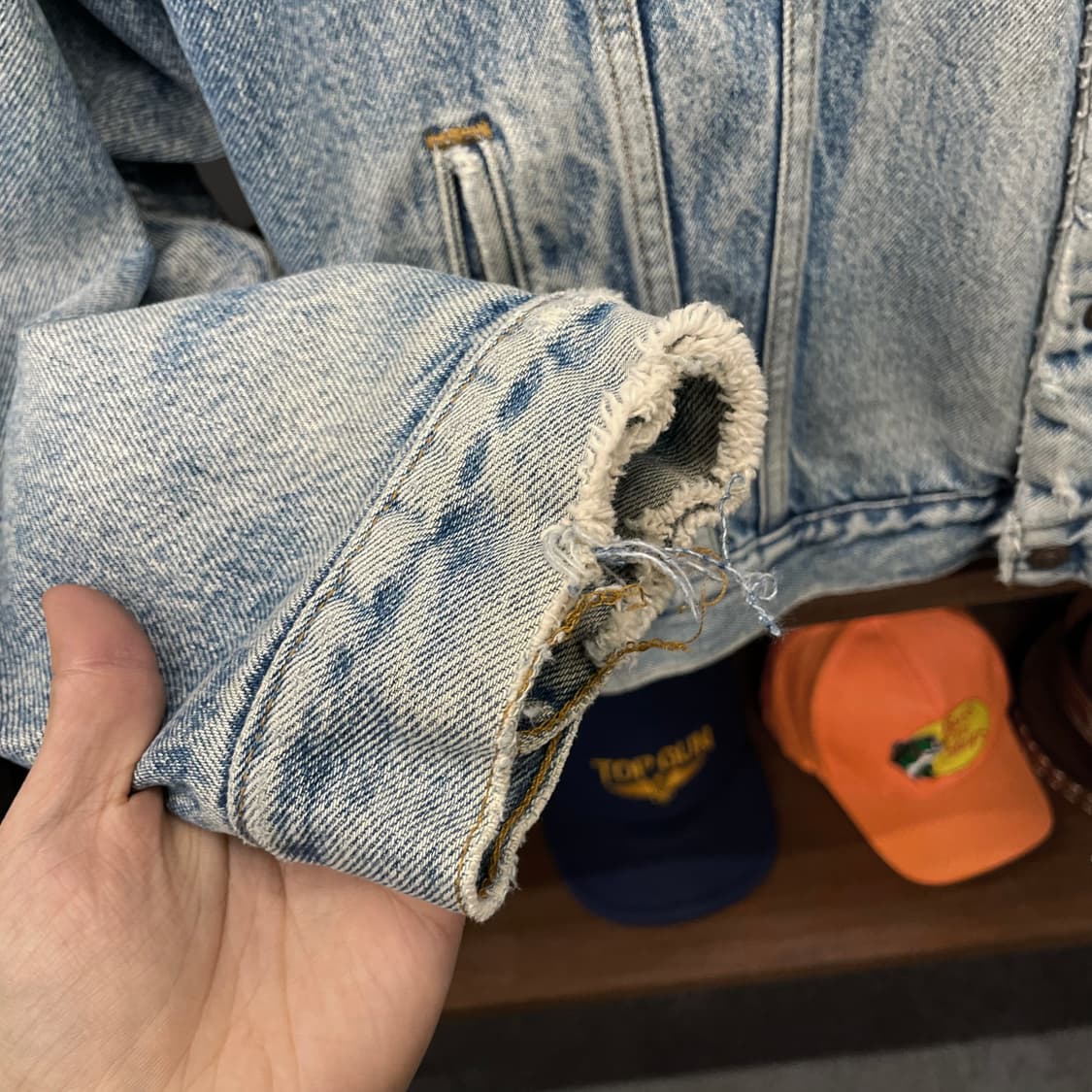 90s 리바이스 라이트 워시드 쉐르파 데님 자켓 상품이미지5