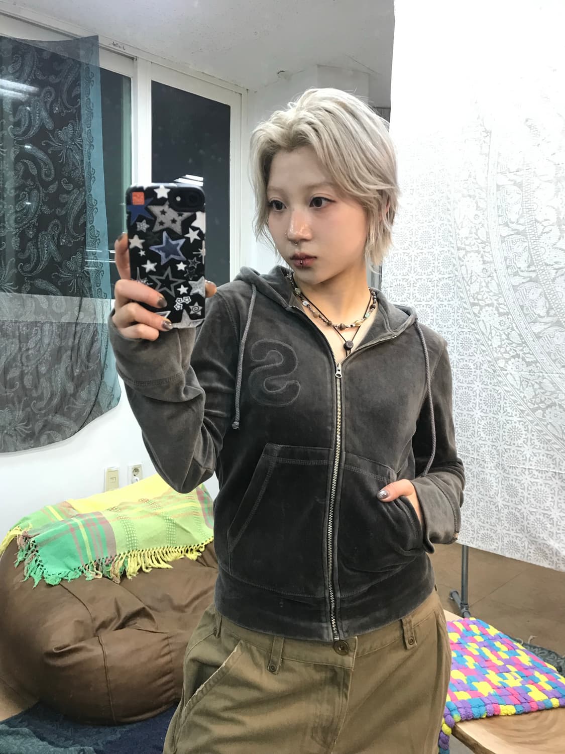 시슬리 여성 빈티지 벨벳 후드집업  상품이미지2