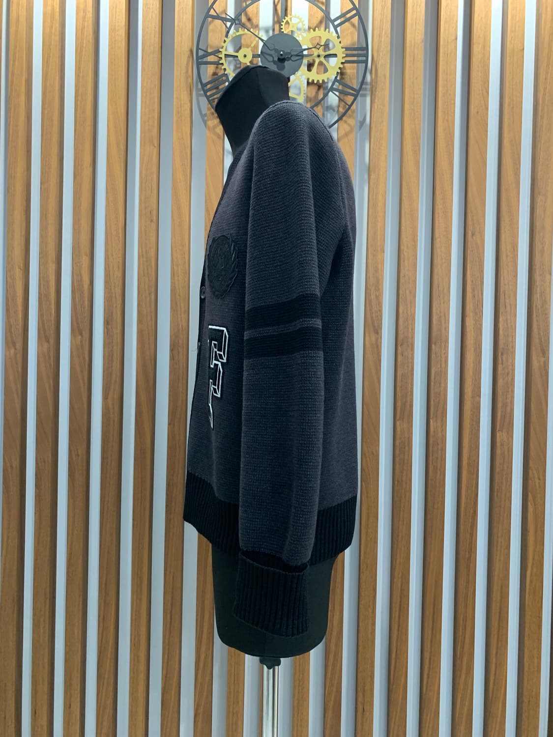 루이비통 X 프라그먼트 17 / AW 카디건(헤비 울)M 사이즈 상품이미지3