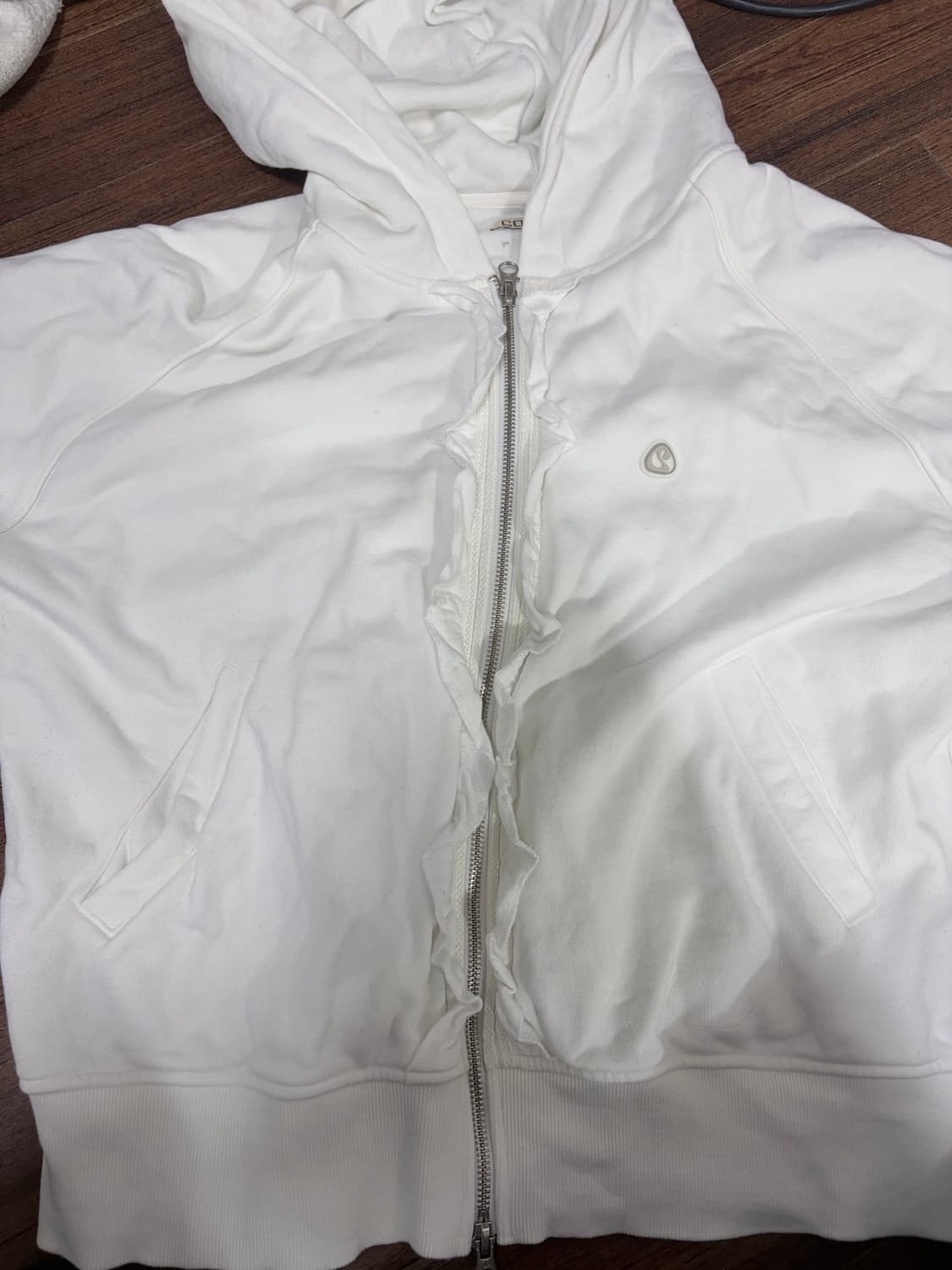 코이세이오 러플 레이스 후드 집업 화이트 상품이미지2