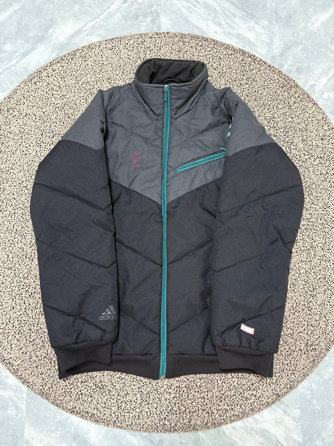 아디다스 리버풀 로고 점퍼 패딩 상품이미지1