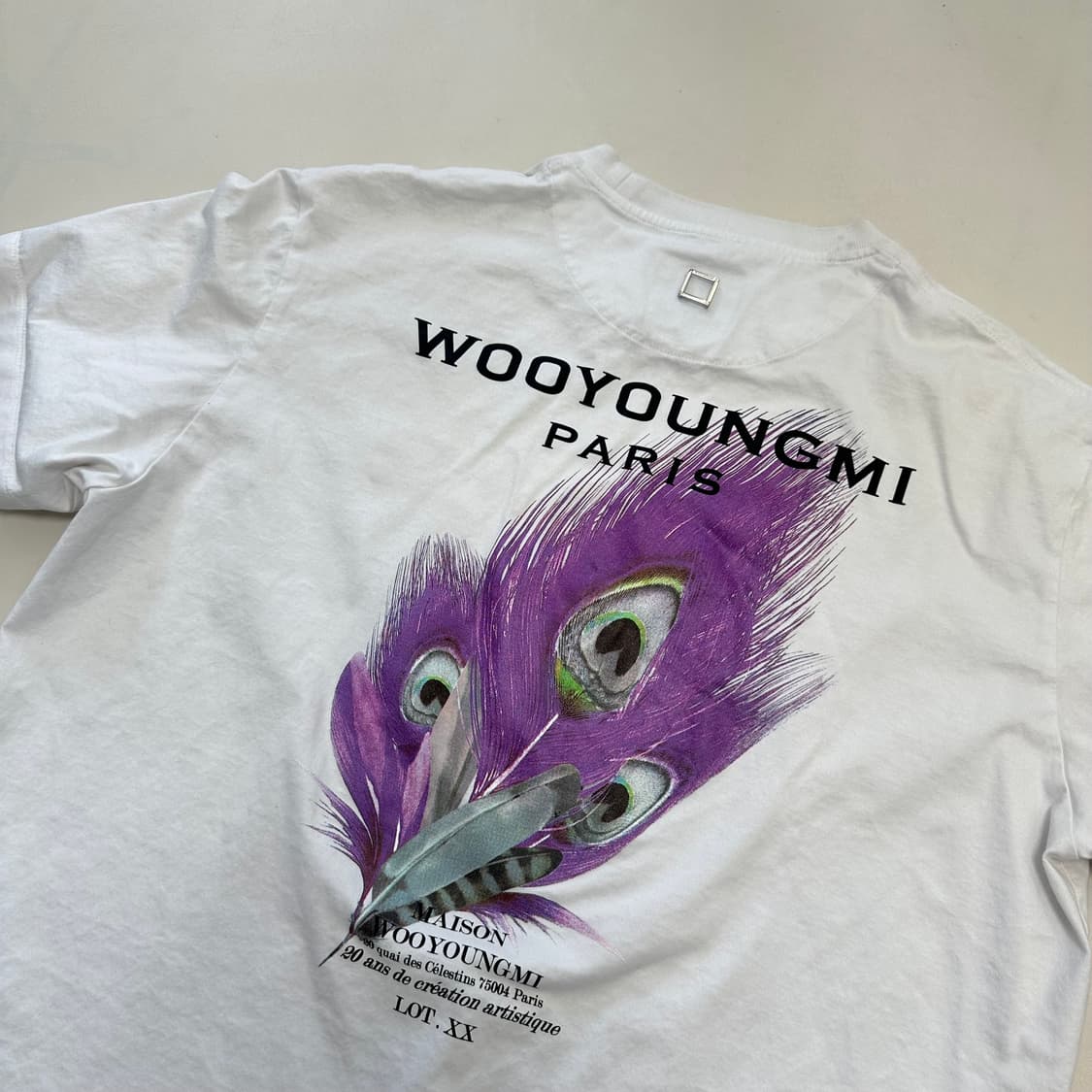 우영미 파리스 깃털 화이트 티셔츠 23ss 상품이미지5