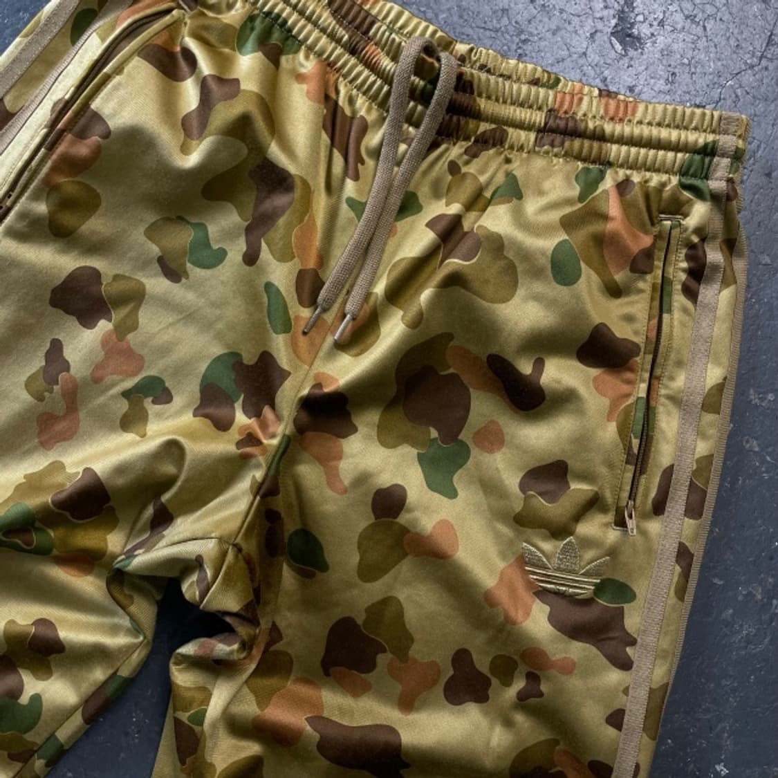 100 아디다스 파이어버드 카모 팬츠 상품이미지2