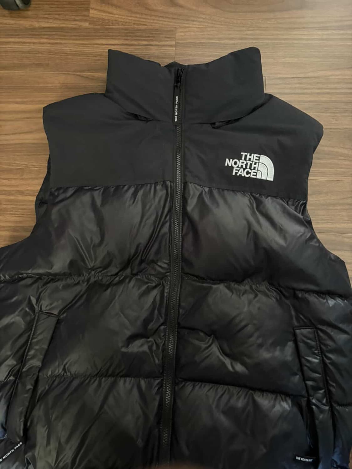 노스페이스 블랙 패딩조끼 상품이미지2