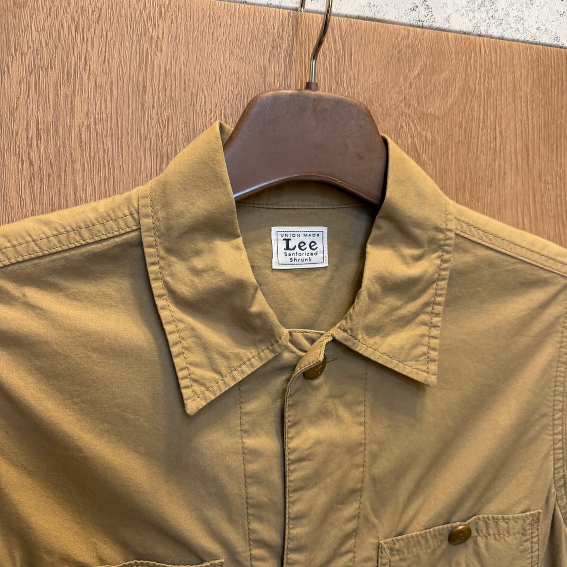 Lee 워크 롱 셔츠 자켓 로고 패치 사이드 포켓 디테일 베이지 상품이미지5
