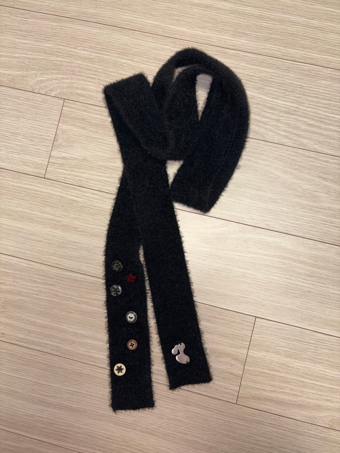 허그유어스킨 앙고라 머플러 블랙 상품이미지1