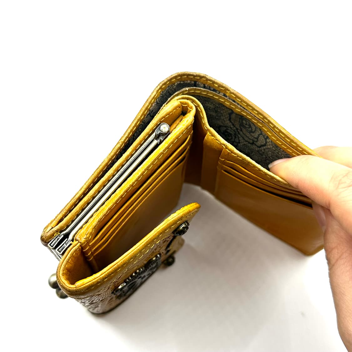 Annasui yellow ochre wallet. 상품이미지4