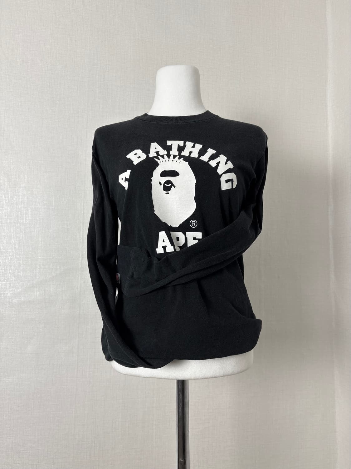 베이프 블랙 롱슬리브 상품이미지1