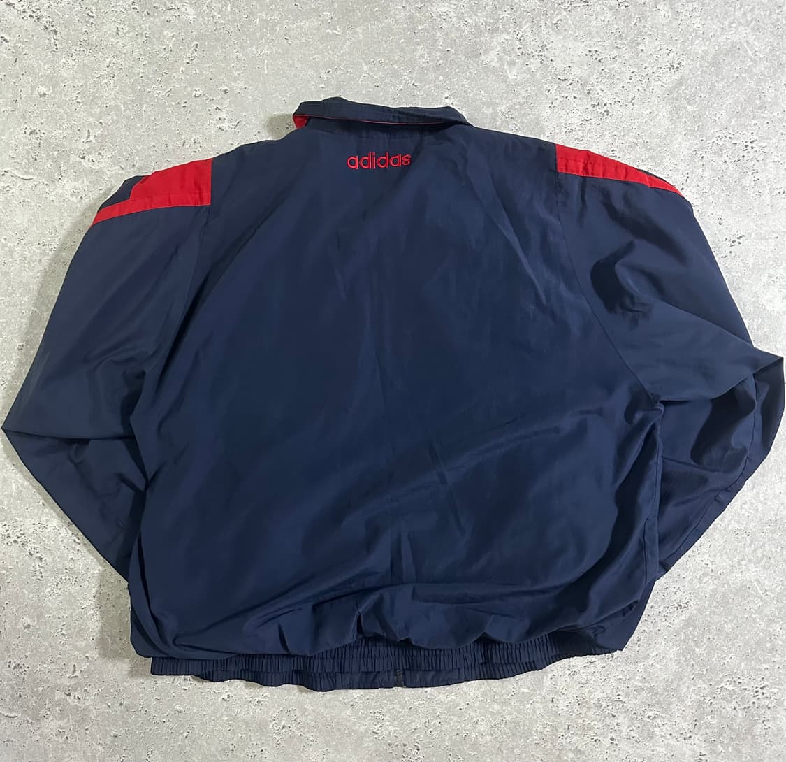 90s Adidas올드스쿨 V-라인 절개 윈드브레이커 상품이미지3