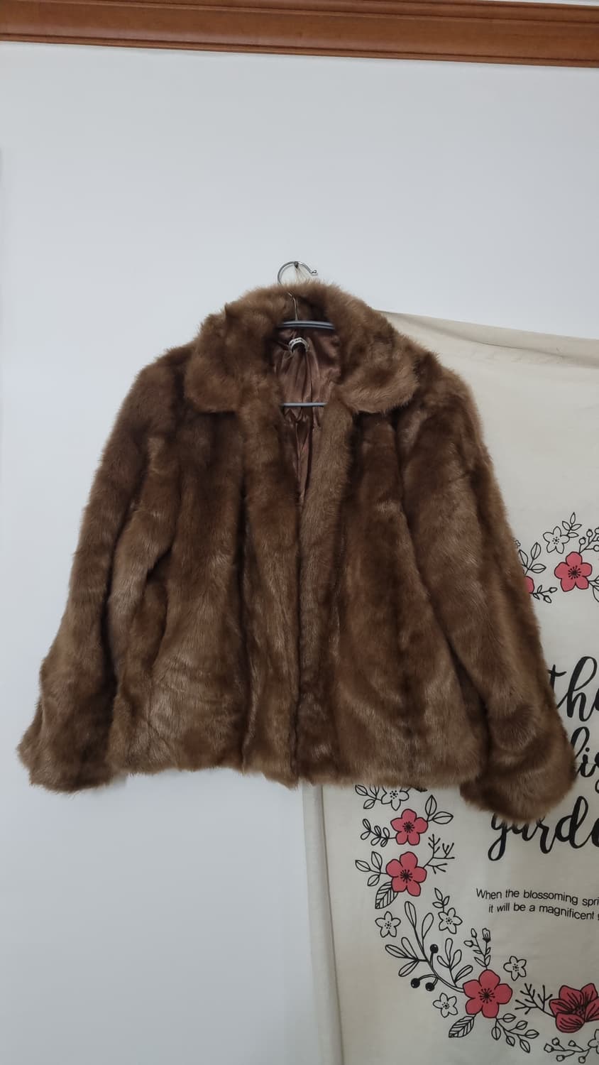 WE ARE 브라운 퍼 코트 F 상품이미지2