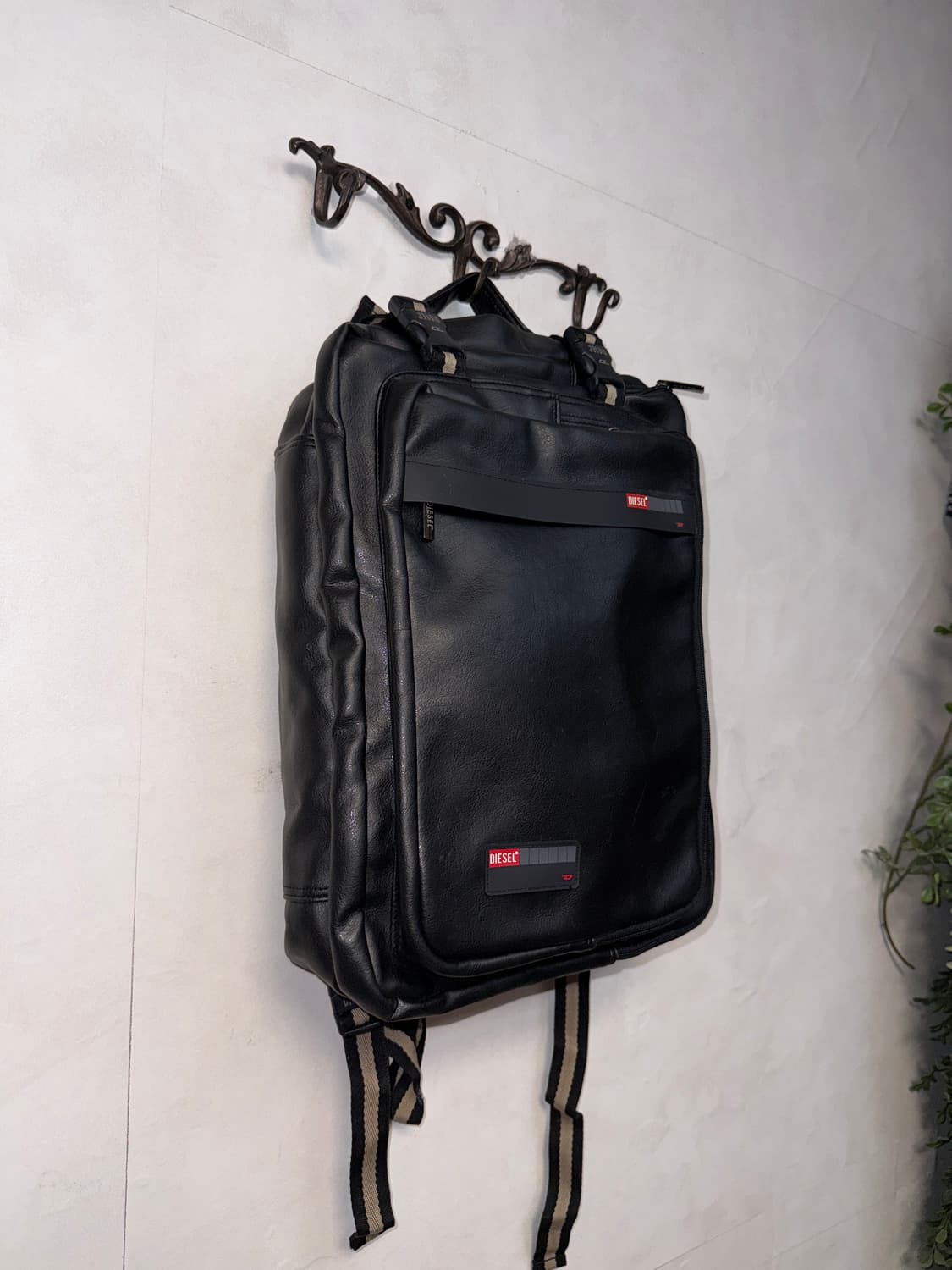 DIESEL black leather two ways square bag 상품이미지3