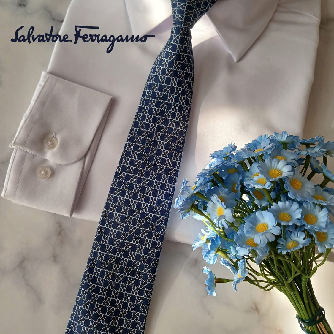 페라가모 실크 간치니&클로버 넥타이 8.5cm A~B등급 A19212
 상품이미지1