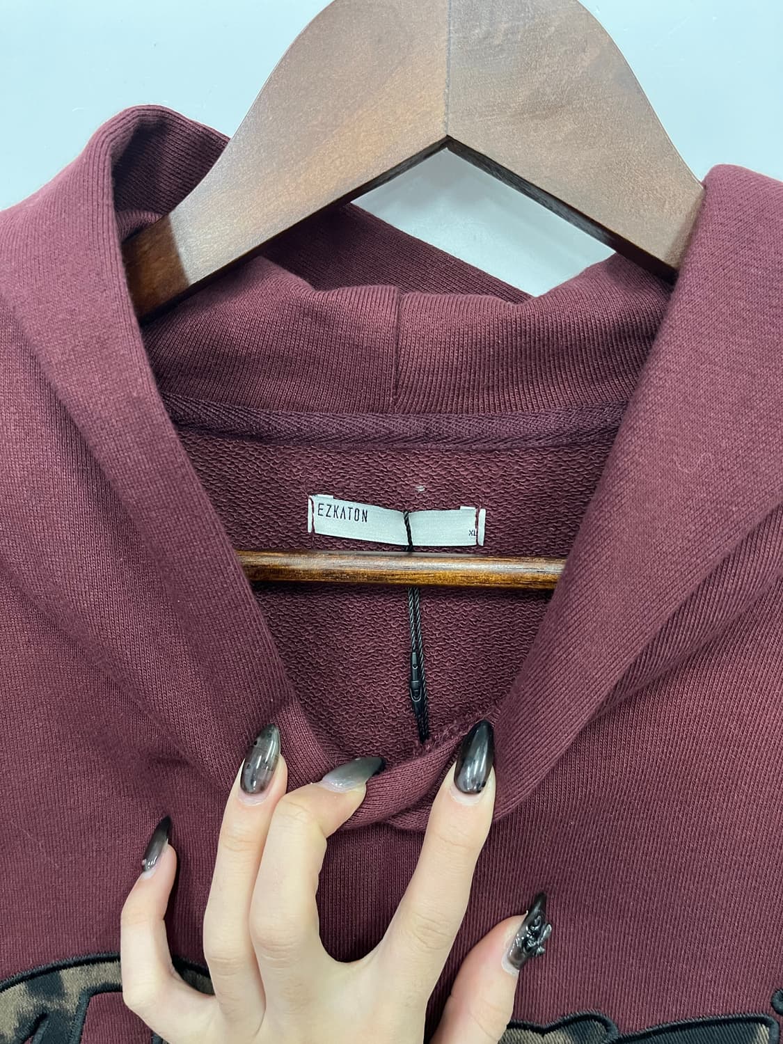 에즈카톤 버건디 버스트 후드티  상품이미지3