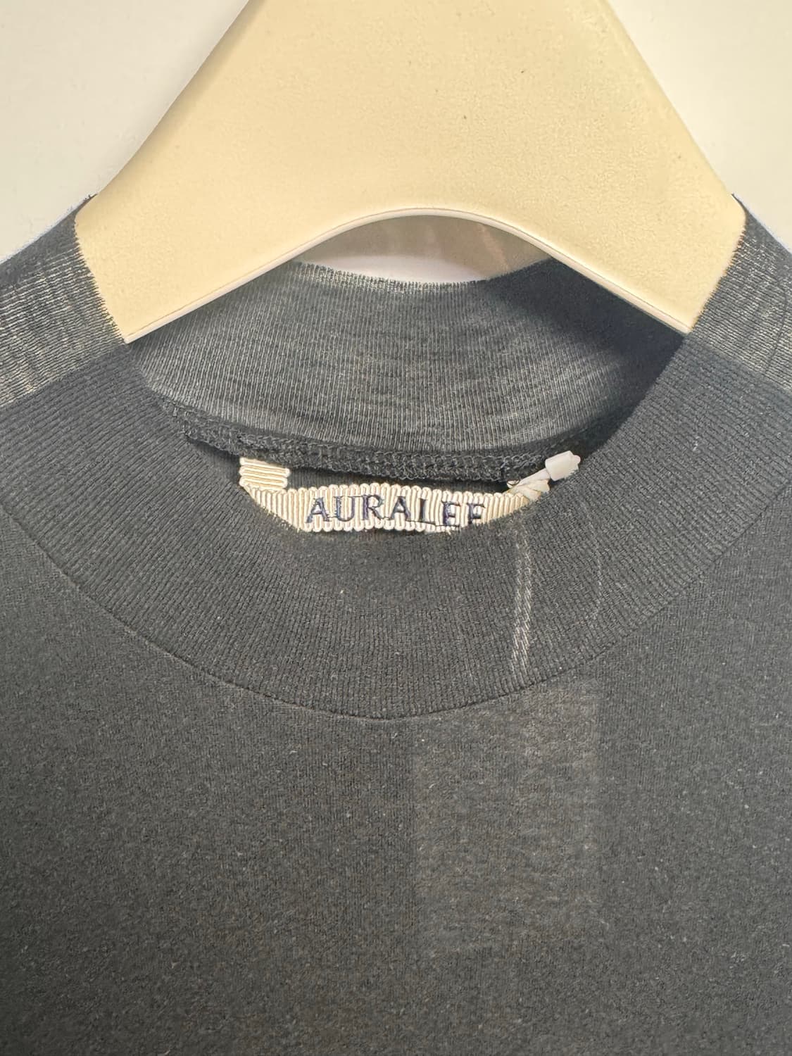 오라리 2026SS 슬리브리스 판매합니다. 상품이미지3