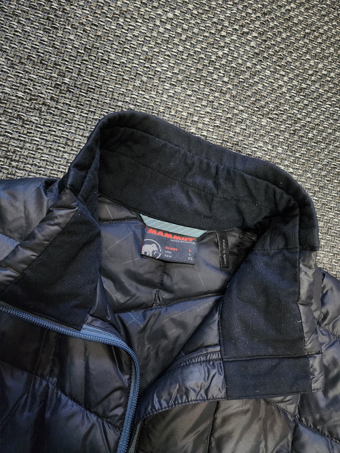 마무트 경량 패딩 자켓 블랙  XL사이즈  상품이미지4