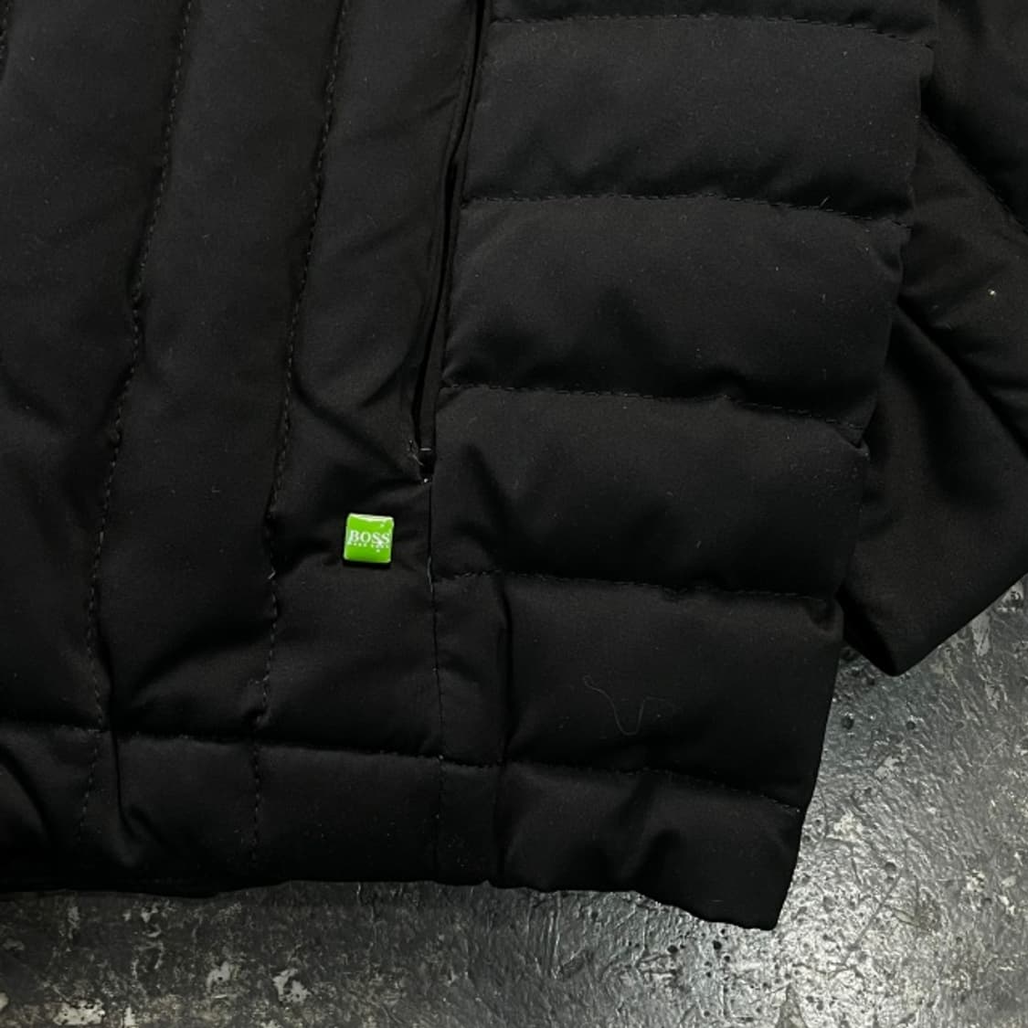 100 휴고보스 경량패딩 상품이미지5