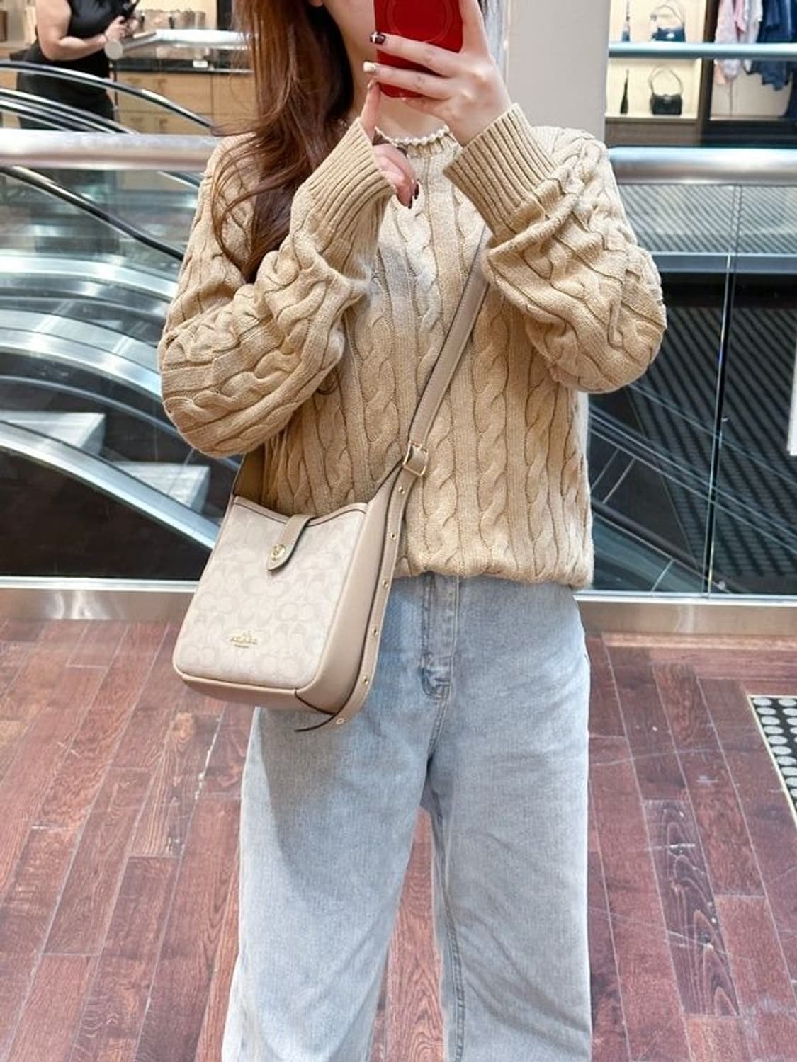 코치 해들리 시그니처 캔버스 미니 크로스백 상품이미지9