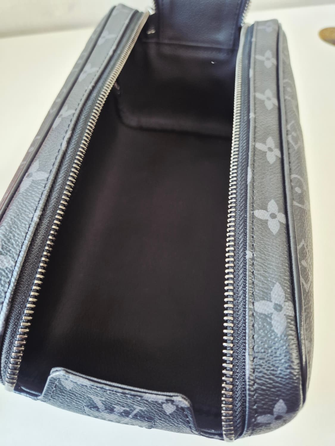 루이비통 모노그램  돕 키트 파우치 상품이미지9