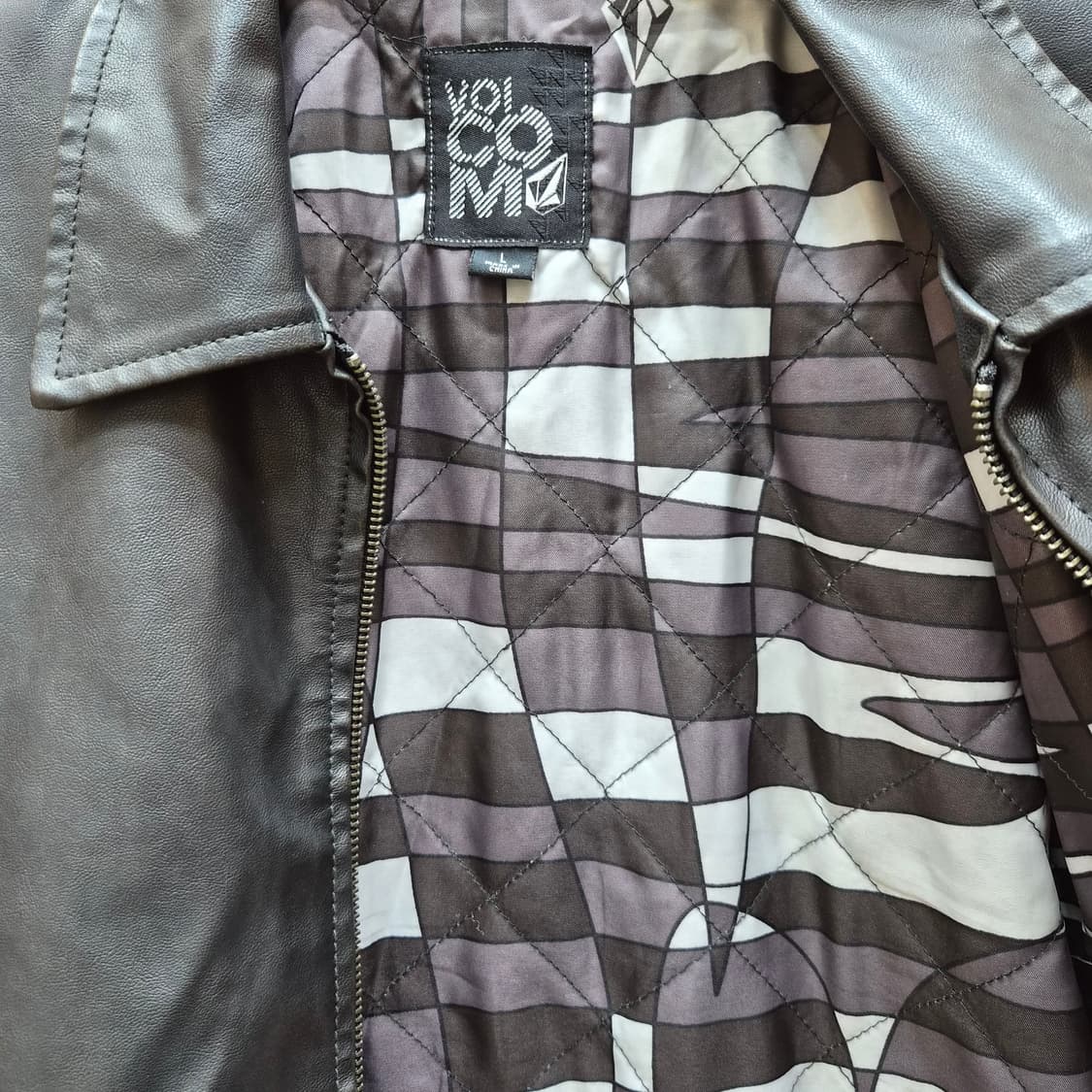 볼컴(Volcom) 남성 가죽자켓 상품이미지5