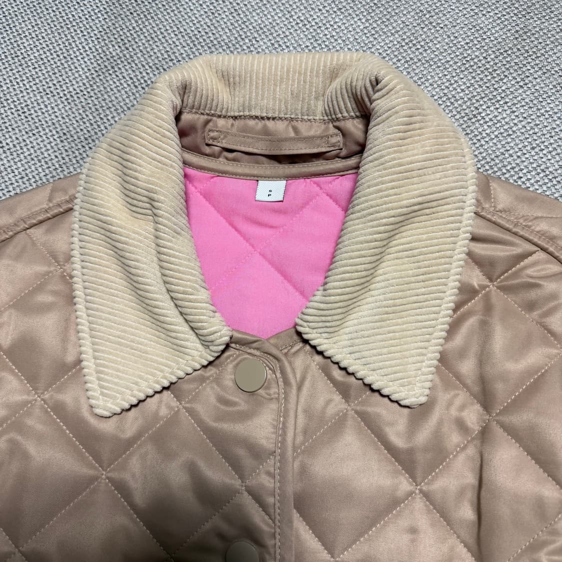 버버리 퀼팅 코듀로이 카라 자켓 (정품) 상품이미지3