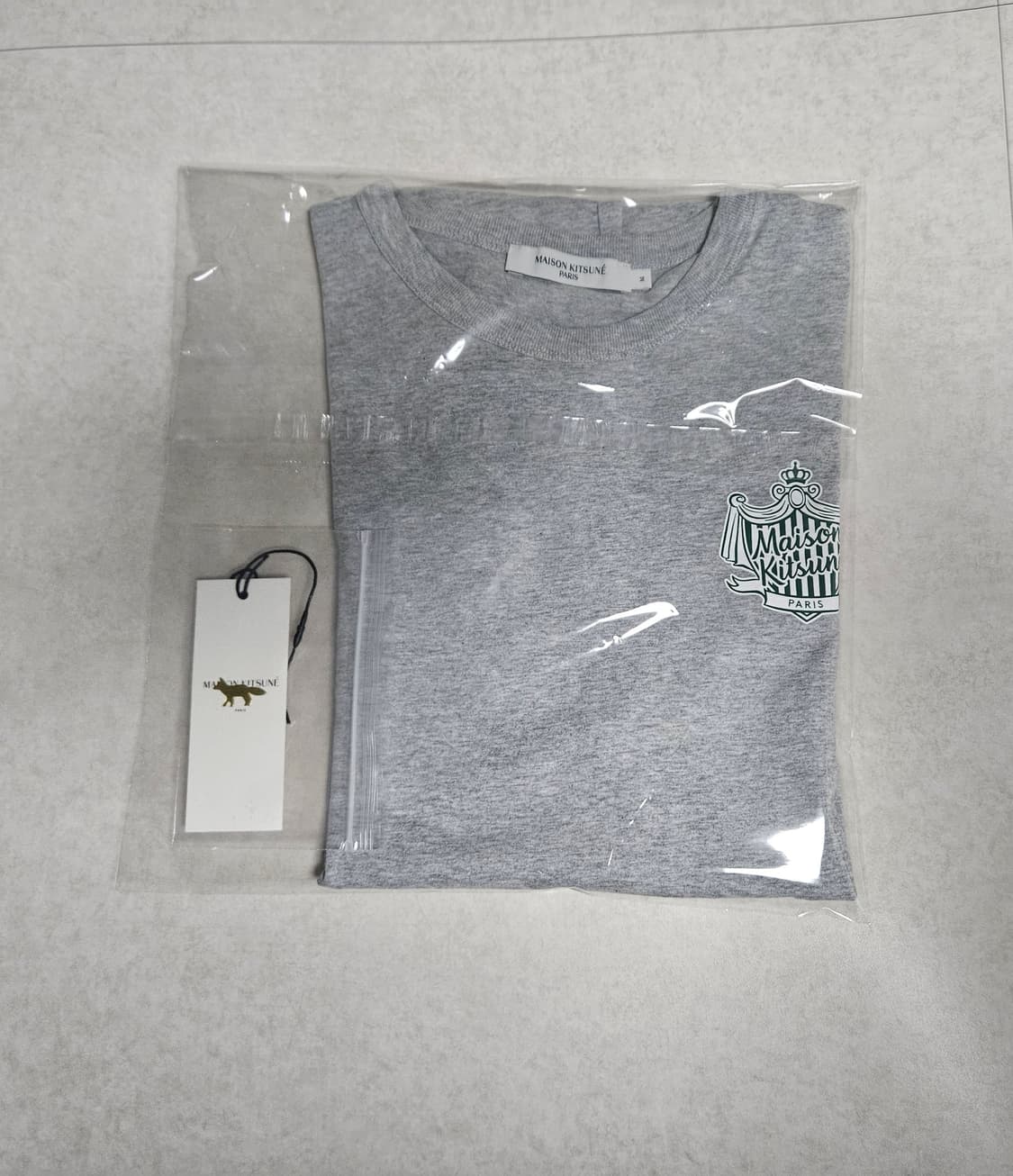 메종키츠네 크레스트 레귤러핏 반팔 티셔츠 UNISEX 상품이미지5