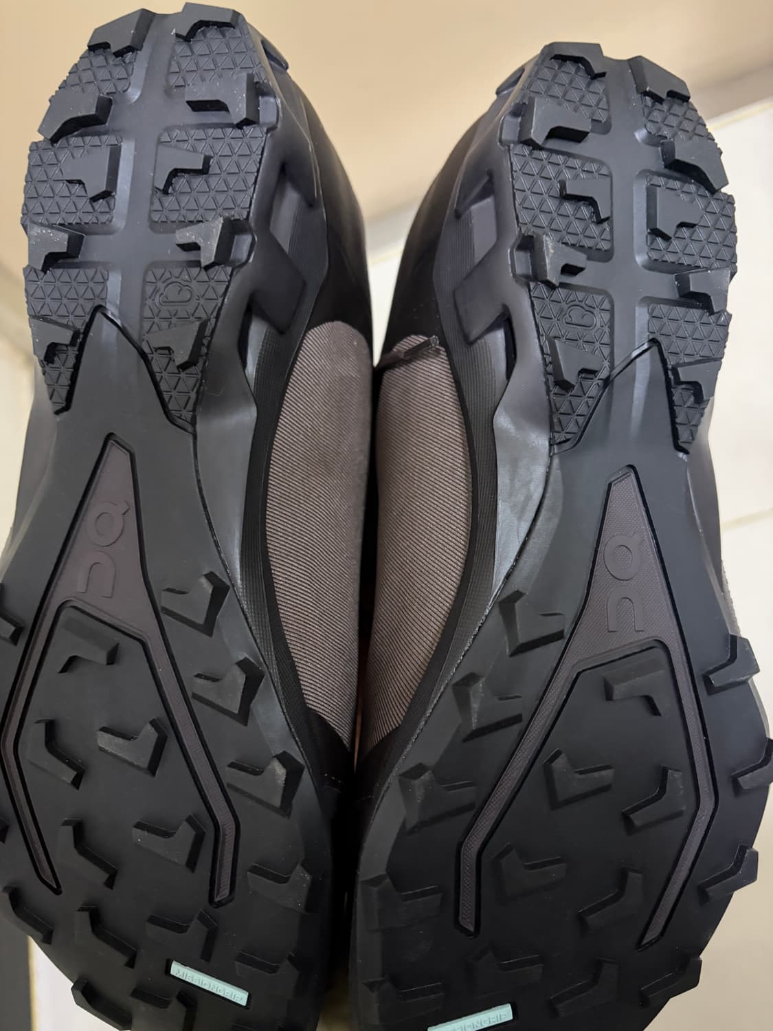 온러닝 파프 클라우드 벤쳐 새상품 265 상품이미지2