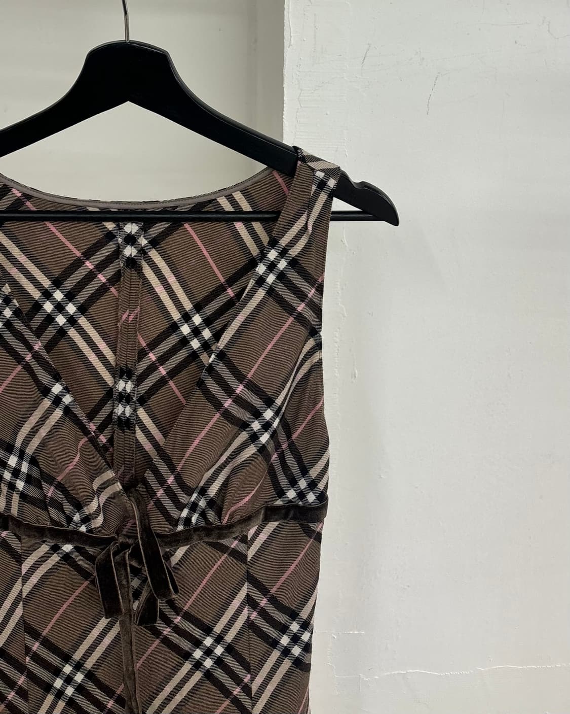 버버리 블루 라벨 울 체크 슬리브리스 원피스 상품이미지4