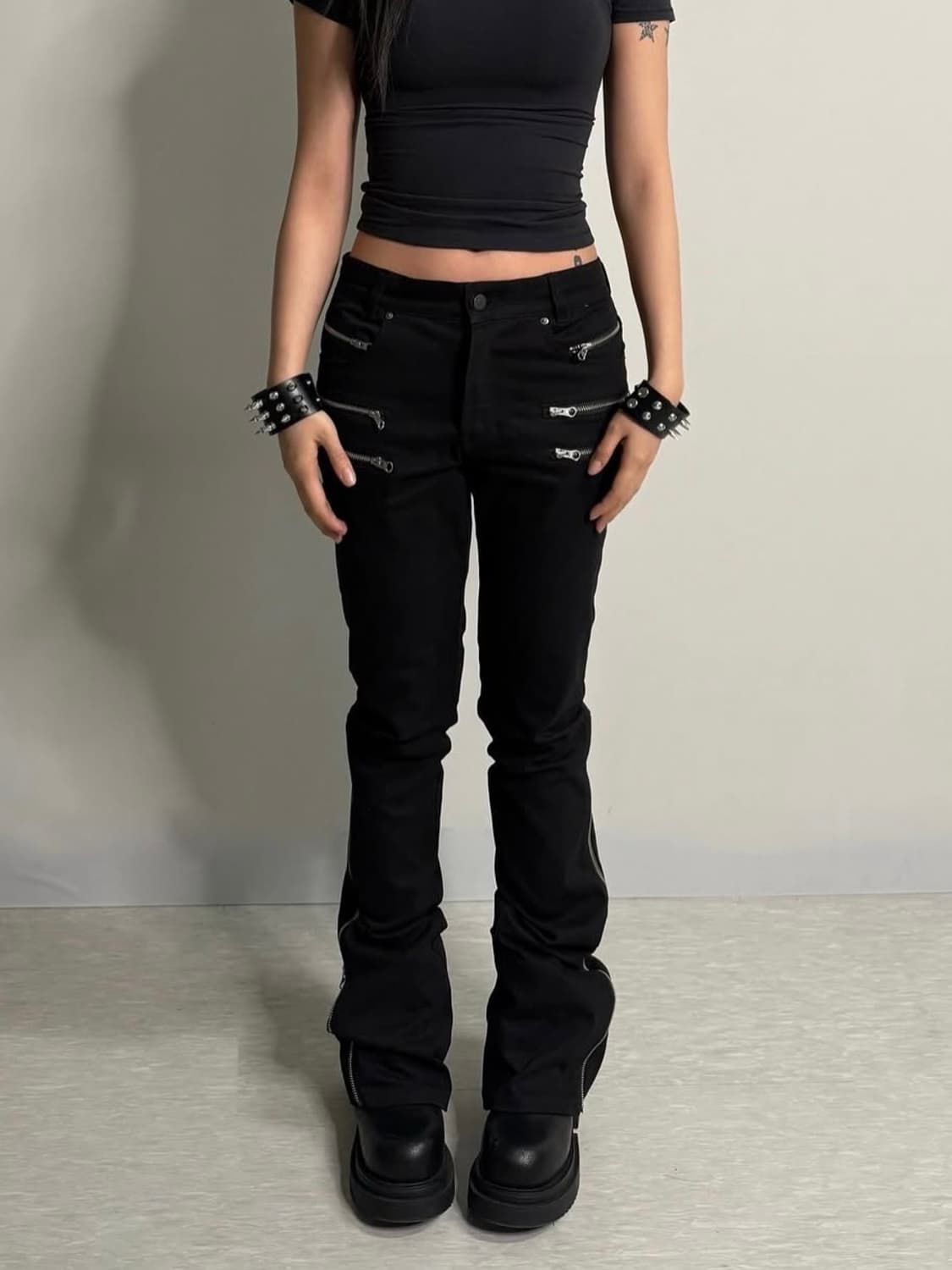 쉐이킹마이헤드 HARDLINE FLARE PANTS 상품이미지3
