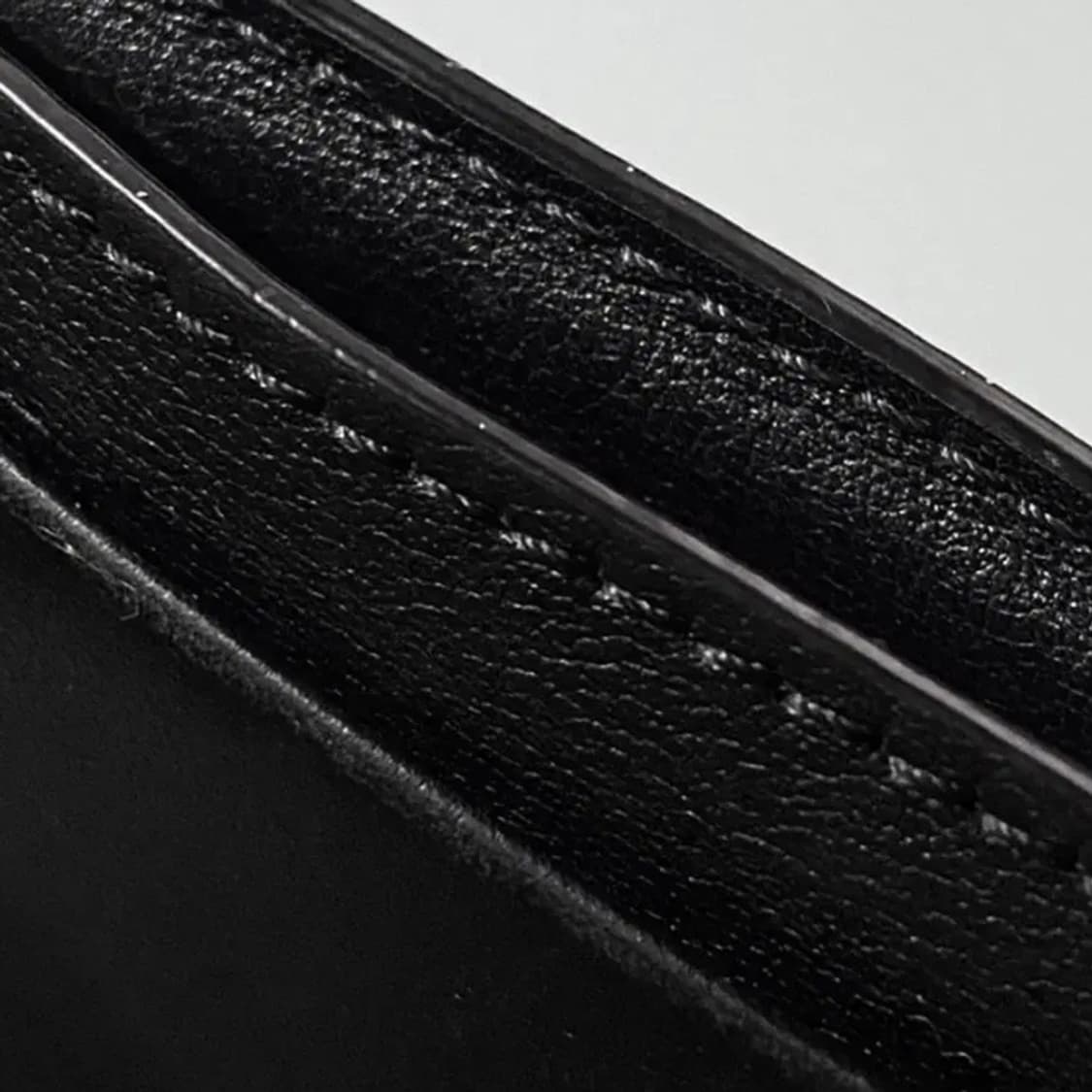 [정품]VALENTINO 발렌티노 송아지가죽 V로고 카드지갑 상품이미지8