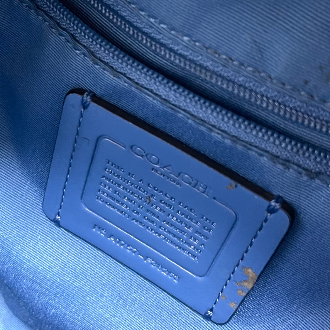 코치 블루 가죽 미니 백팩 상품이미지4