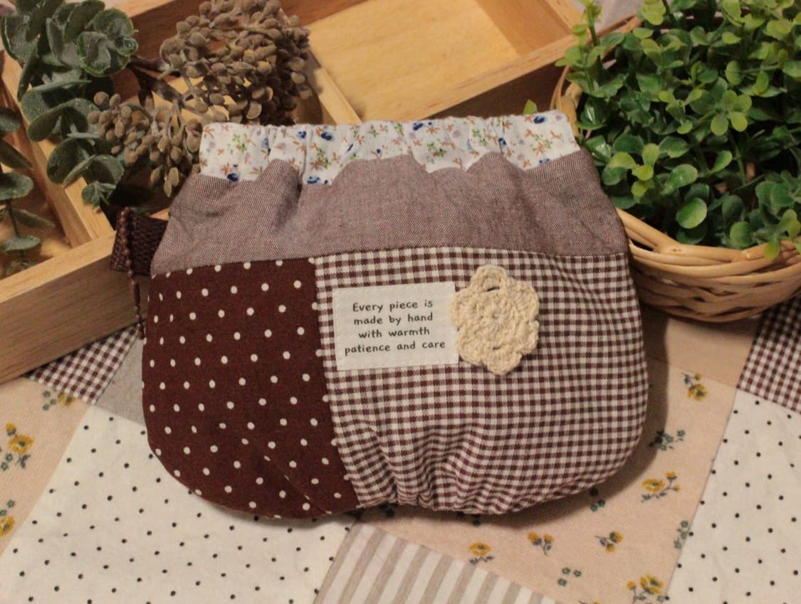 핸드메이드 브라운 패치워크 바네 파우치 상품이미지1