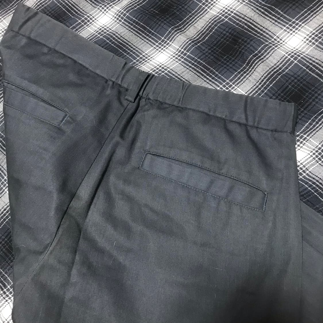 Gu 와이드 커브 핀턱 치노 차콜 그레이 상품이미지7