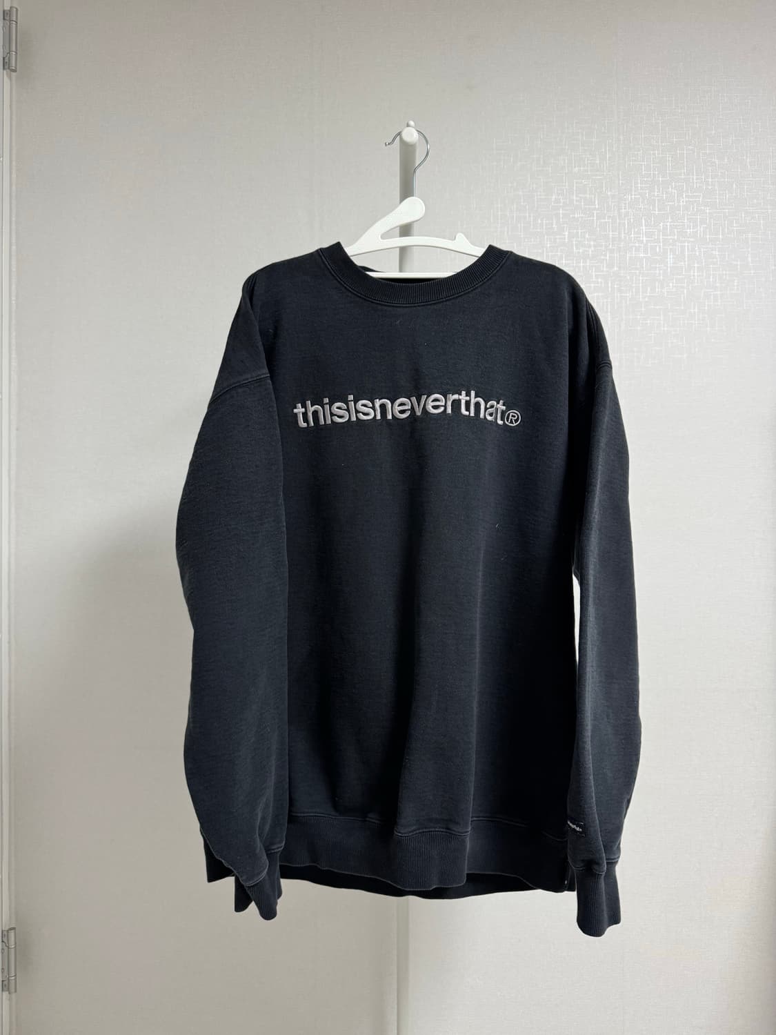 디스이즈네버댓 맨투맨 L 상품이미지1