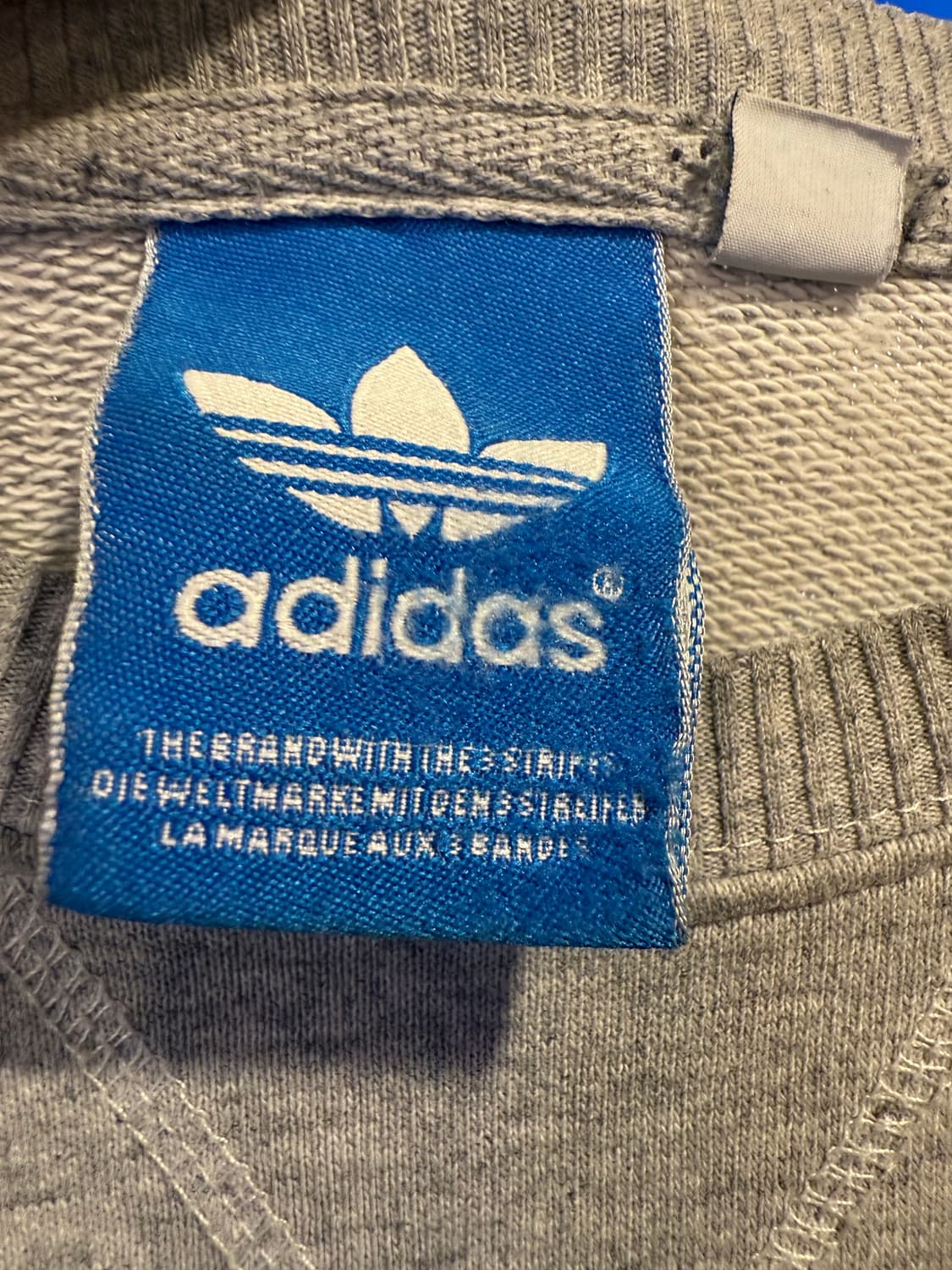 아디다스 빈티지 그레이 맨투맨  상품이미지2