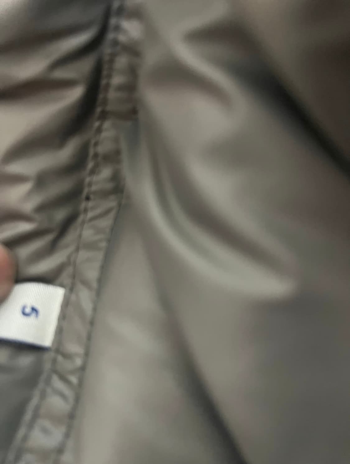 몽클레어 25F/W Bormes 후드 다운 베스트 상품이미지3