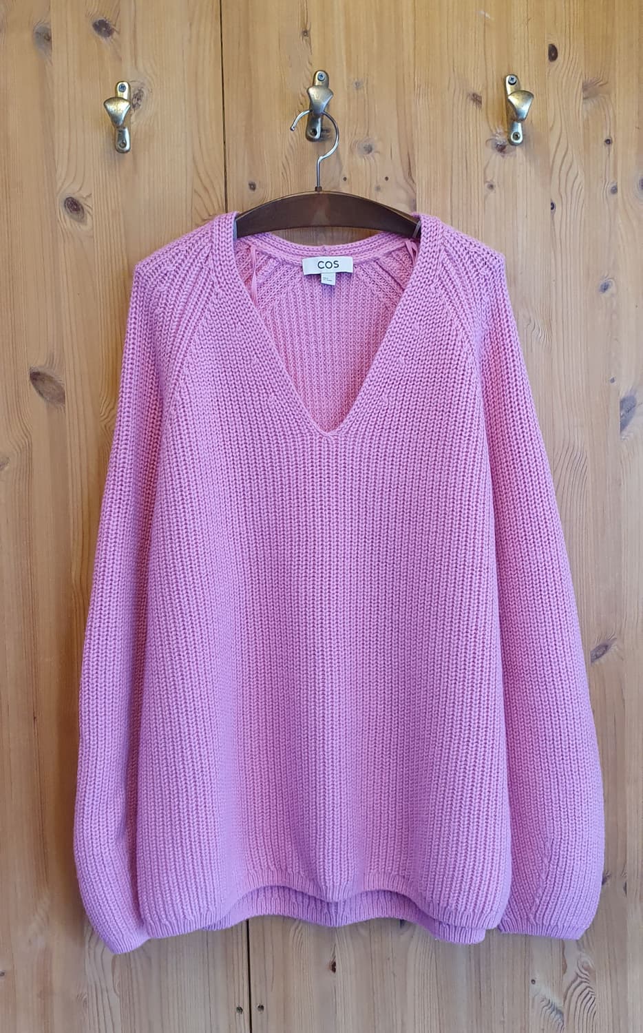 (새상품)66/77.COS 리브드 브이넥니트 상품이미지3