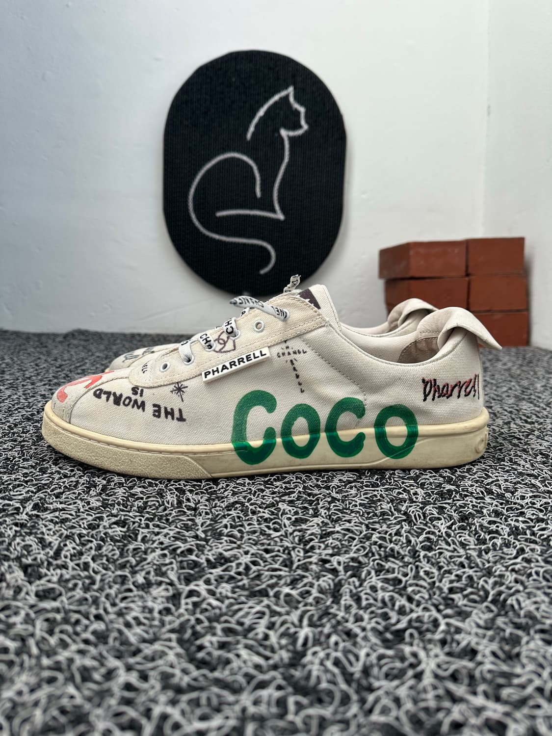 샤넬 퍼렐 윌리엄스 스니커즈 280mm 상품이미지1