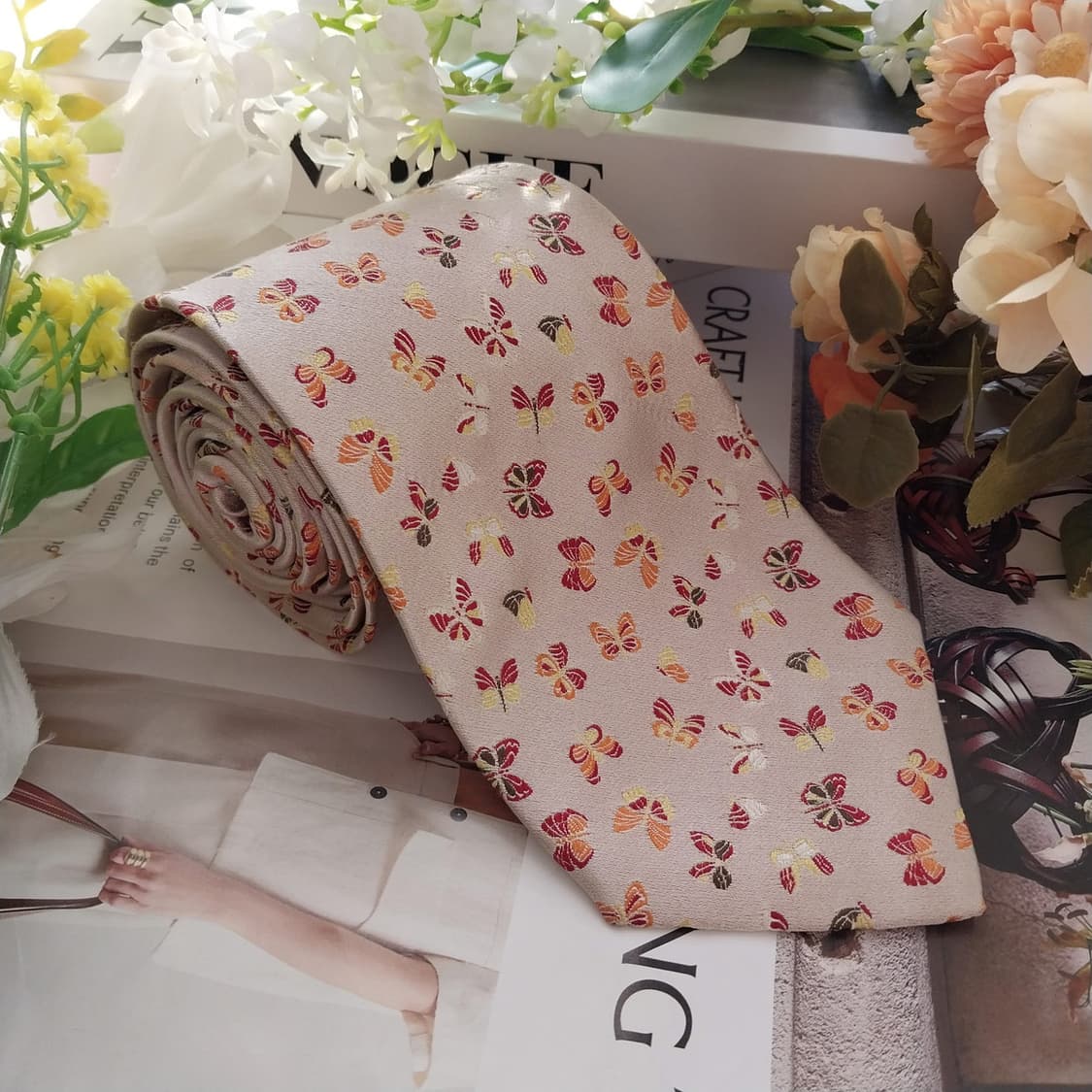 제냐 실크 베이지 나비 자카드 넥타이 9cm A등급 K1547
 상품이미지2