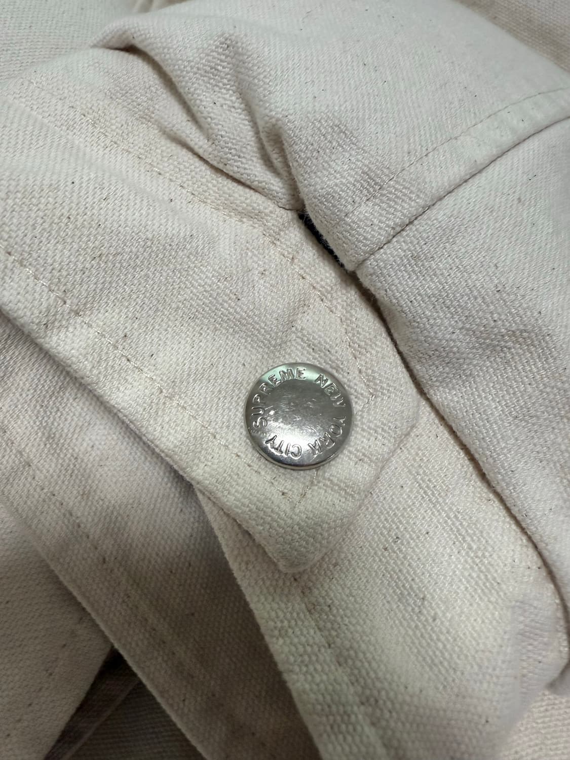 슈프림 x 쇼트 캔버스 다운 트러커 자켓 내츄럴 - 22FW 상품이미지7