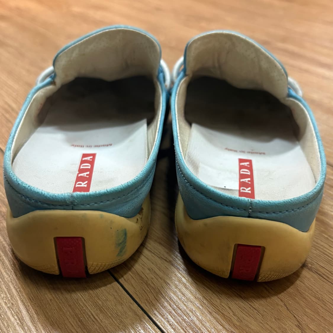 prada leather slip on 상품이미지3