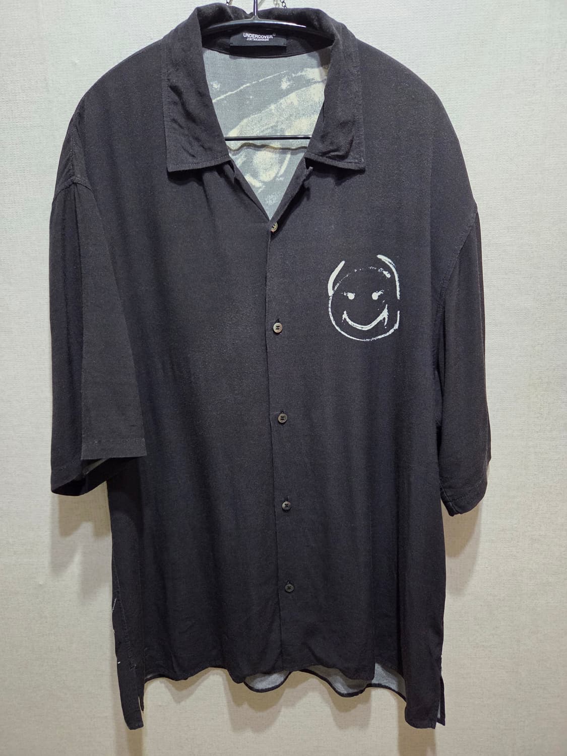 언더커버 반팔 오픈 카라 셔츠 상품이미지1