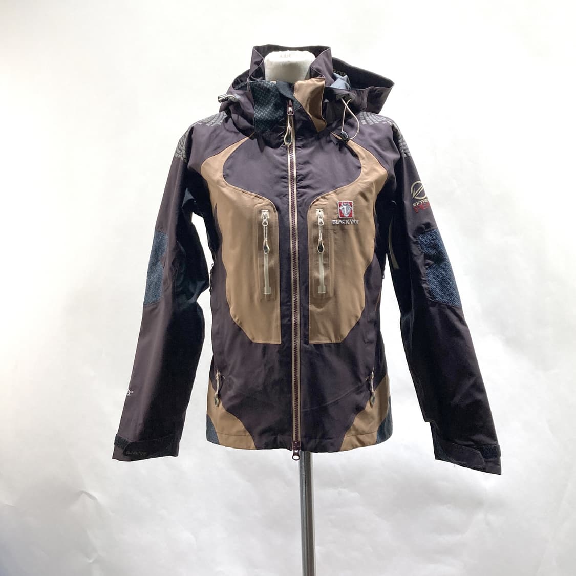 블랙야크 여성고어텍스바람막이자켓 90  상품이미지1